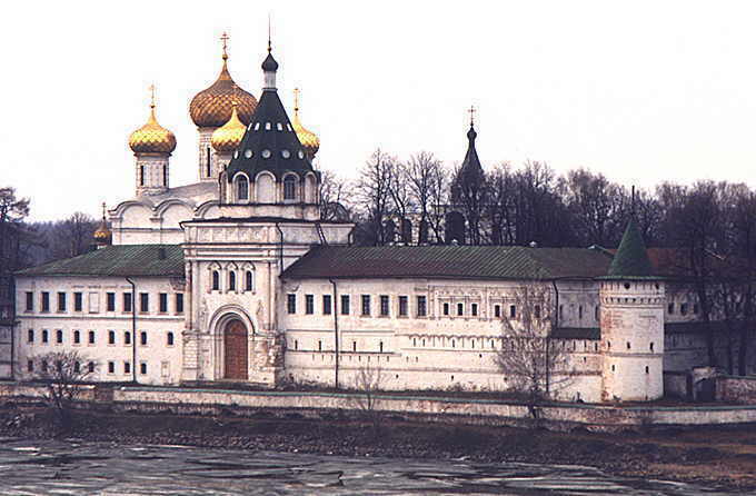 Kostroma. Ipatyev Monastery. XV