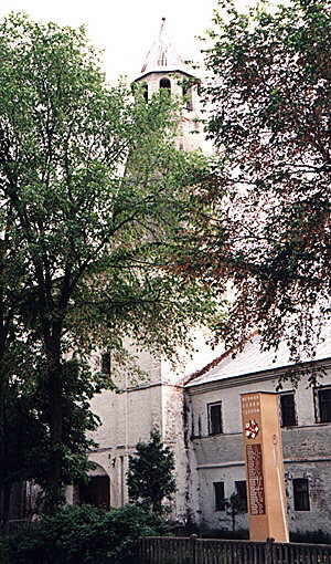 Dmitrov district. Lugovoy. Nikolo-Peshnoshsky Monastery. XIV cent.