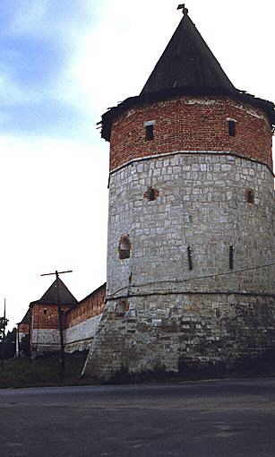 Zaraysk district. Zaraysk. Kremlin. Tower 